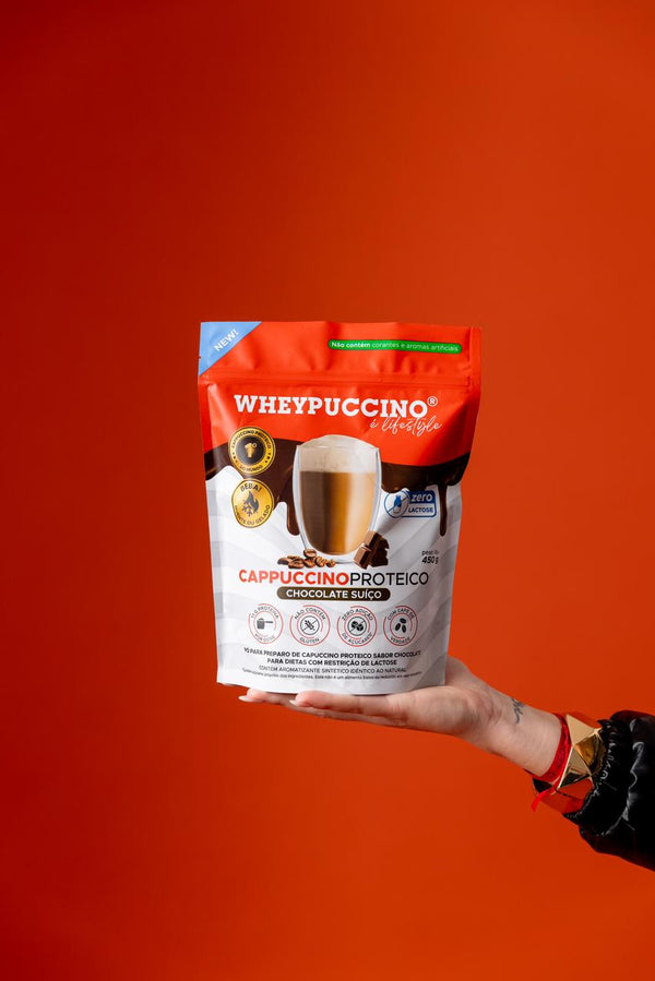 Pessoa segurando Wheypuccino