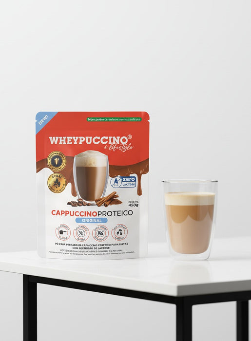 Pessoa segurando Wheypuccino